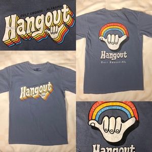 Fun “Hangout 🤙🏻” gray graphic tee